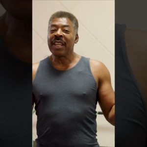 How Ernie Hudson's workouts changed in his 70s  #menshealth